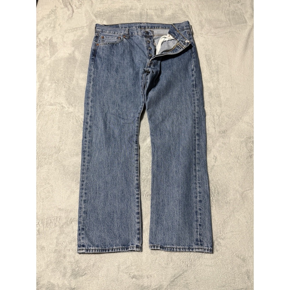 Levis 501 Jeans Mens 35x28 Blue Straight Button Fly Mid Rise Medium Wash Denim